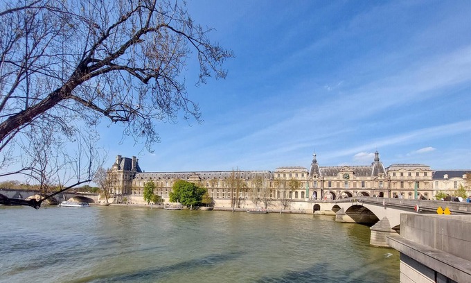 Meaux House | Look forward to this very well located house in the heart of the historic city center of Meaux.