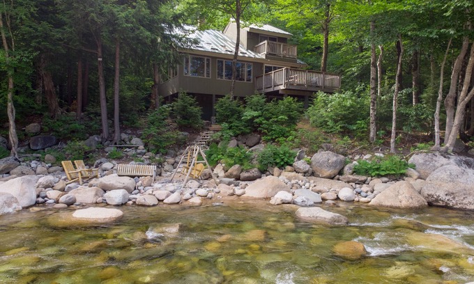 Lincoln House | Loon Mountain River House! Gorgeous Views! Walk to the lodges!