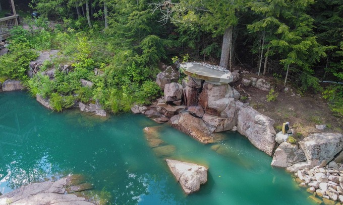 Mountain Cabin | Loon Rapids Eco-Lodge: Eagle's Nest!