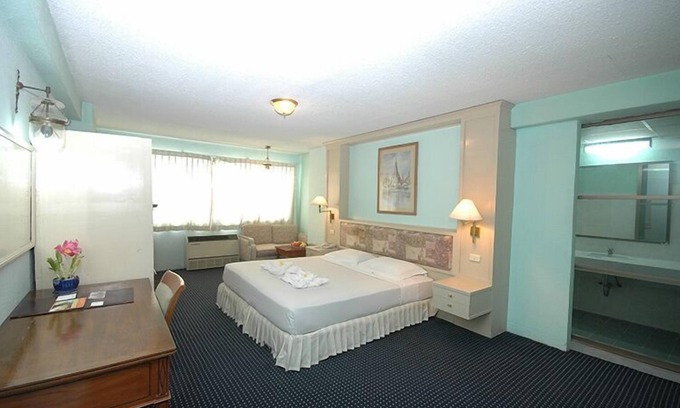 Khao Sam Yot Hotel | Lopburi Inn