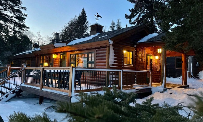 Lutsen Cabin | Lorelei of the Lake - Charming Cabin & Guest Cabin on the Shore of Lake Superior
