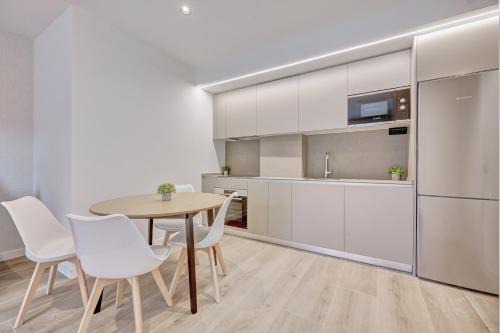 San Jorge Apartment | Los olivos by Clabao