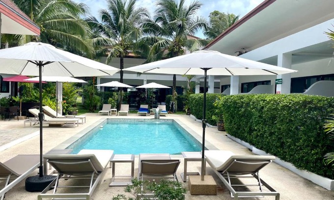 Ban Saiyuan Resort | Lotus Bleu Resort & Restaurant