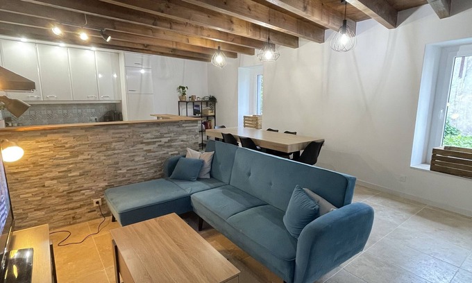 Pomerols House | Lou Castel/Renovated house close to shops