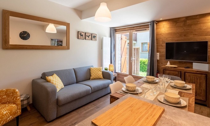 Peyragudes Apartment | Loudenvielle Centre, Rated 3 star, with terrace, 4/6 pers FIBRE WIFI NETFLIX