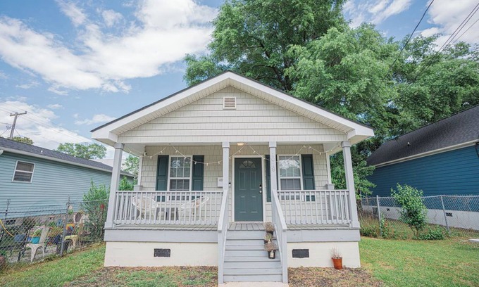 Wilmington House | Love Alley Cottage - In the Heart of Downtown Wilmington