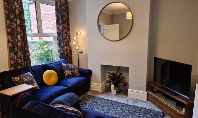 Lincoln House | Love Lane Villa