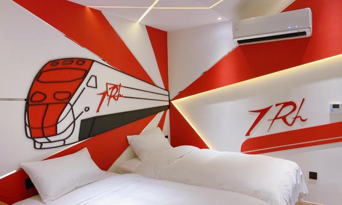 Jiaoxi Hotel | Love Tong