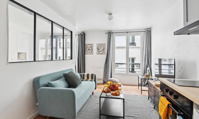 Quartier Saint-Ambroise Apartment | Lovely 1BR Passage Saint-Sebastien