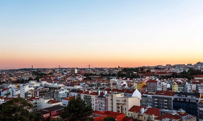 Penha de Franca Apartment | Lovely 2-Bed Apt Overlooking Lisbon Skyline