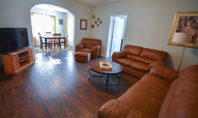 Kutzky Park House | Lovely 2 bedroom apartment near St Mary's Hospital