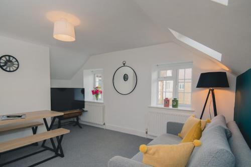 Adderbury House | Lovely 2 Bedroom Cottage In The Heart Of Adderbury