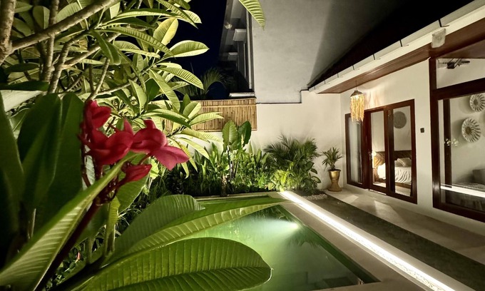 Munggu Villa | Lovely 2 bedroom villa 1 minute from Munggu beach