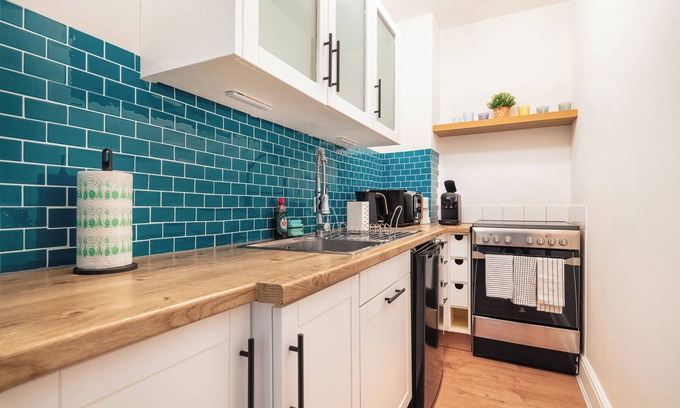 Newington Apartment | Lovely 3-bedroom Apartment in Central London - Essentials included