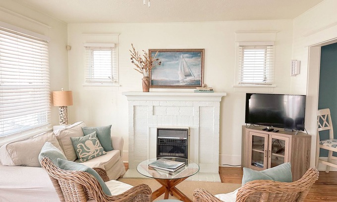 Ventnor City House | Lovely 4bed, 2ba, 3 blocks to the beach!