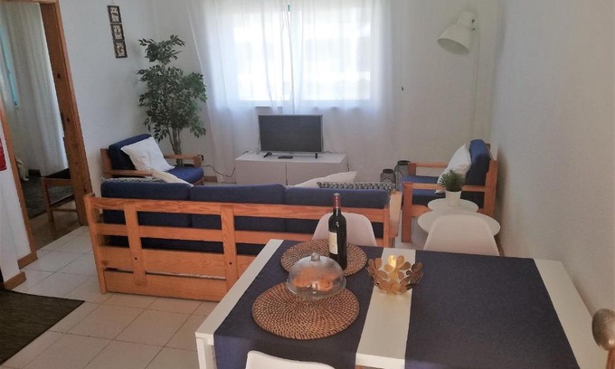 Quiaios Apartment | Lovely and Cozy Quiaios 1 Bed Apartment