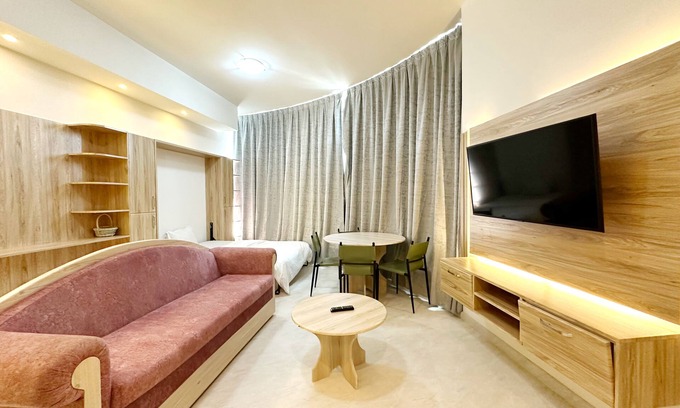 Dubai Sports City Apartment | LOVELY AND COZY ONE BEDROOM APARTMEN WITH 2 BEDS IN DUBAI