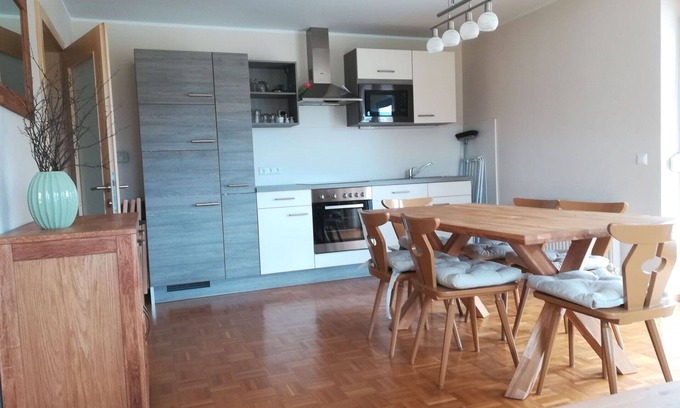 Augsdorf Apartment | Lovely apartment for 5 people with WIFI, TV and balcony