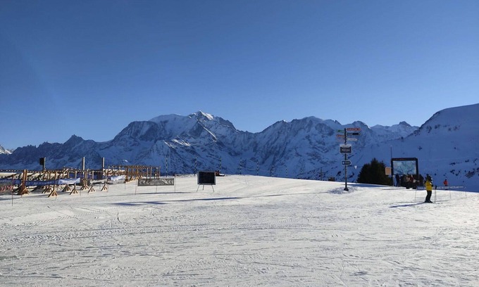 Saint-Gervais-les-Bains Apartment | Lovely apartment for 4 guests with WIFI, TV, balcony and parking