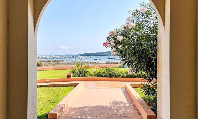 Porto Pozzo Apartment | Lovely apartment for 4 people with WIFI, A/C, TV, terrace, pets allowed and parking