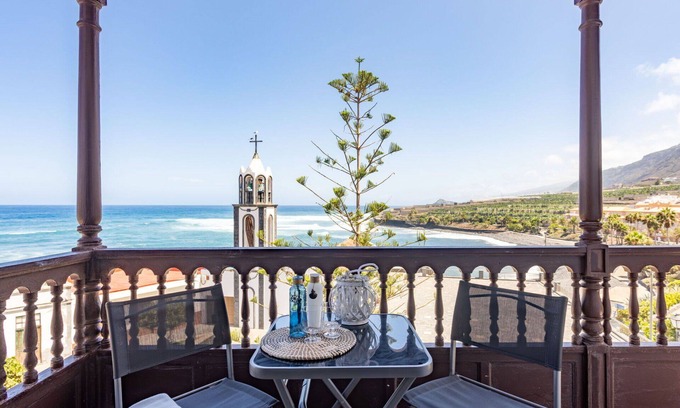 Garachico Apartment | Lovely apartment for 6 people with WIFI, TV, terrace and panoramic view