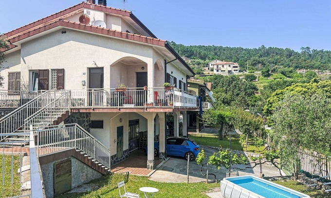 Bardino Nuovo Apartment | Lovely apartment for 6 guests with private pool, TV, balcony, pets allowed and parking