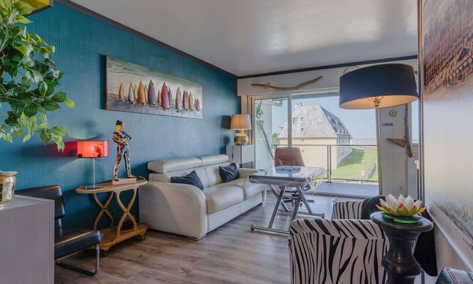 Le Home Apartment | Lovely apartment for 4 people with WIFI, TV, balcony and parking