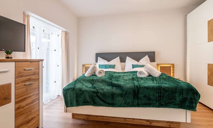 Frymburk Apartment | Lovely apartment for 4 guests with WIFI, TV, terrace and parking