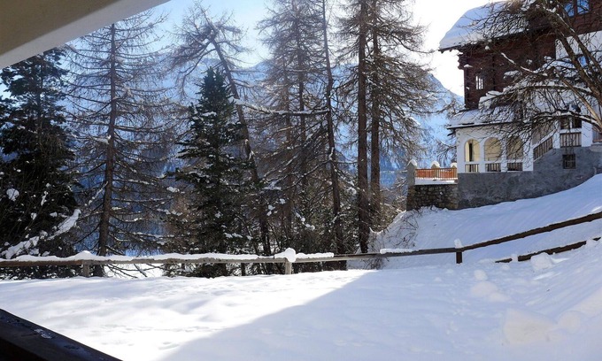 St. Moritz Apartment | Lovely apartment for 4 people with WIFI, TV and balcony