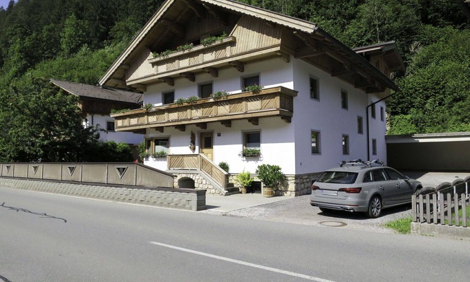 Aschau Im Zillertal Apartment | Lovely apartment for 4 guests with WIFI, TV and terrace