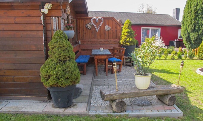 Zussow Apartment | Lovely apartment for 4 people with WIFI and TV