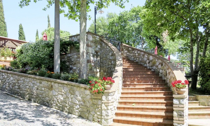 Santa Luce Apartment | Lovely apartment for 5 people with pool, WIFI, TV, terrace and pets allowed