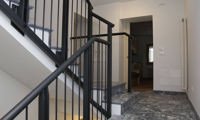 Raveo Apartment | Lovely apartment for 3 people with WIFI, TV, patio, pets allowed and parking