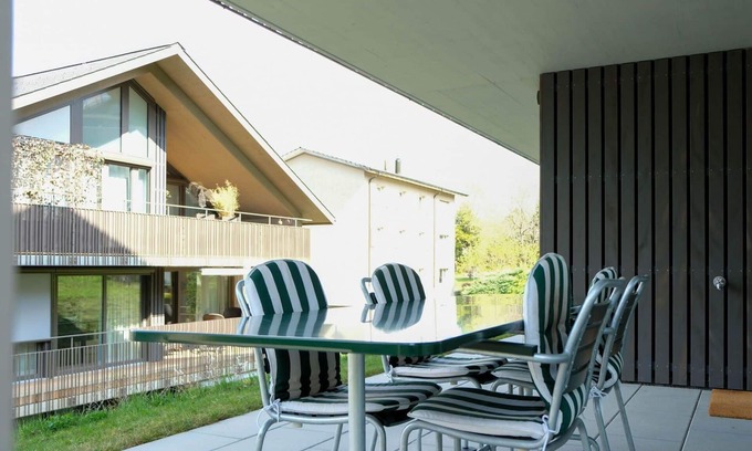 Spiez Apartment | Lovely apartment for 4 guests with WIFI, TV and balcony