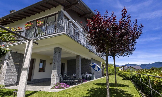 Trarego Viggiona Apartment | Lovely apartment for 4 people with WIFI, TV, patio and pets allowed