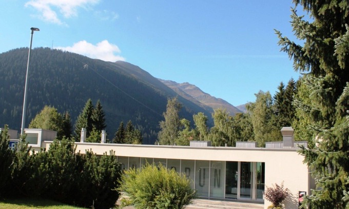Sedrun Apartment | Lovely apartment for 5 people with WIFI, TV, balcony, pets allowed and parking