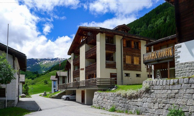 Tujetsch Apartment | Lovely apartment for 6 people with WIFI, TV, patio and panoramic view