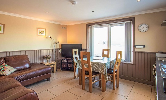 Aisgernis Apartment | Lovely apartment for 4 guests with WIFI, TV and panoramic view