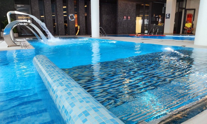 Kolobrzeg Apartment | Lovely apartment for 4 people with pool, WIFI, TV, balcony, pets allowed and parking
