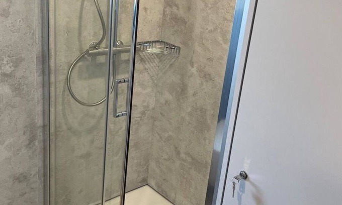 Ossiach House | Lovely apartment in villa for 6 guests with WIFI, TV and terrace