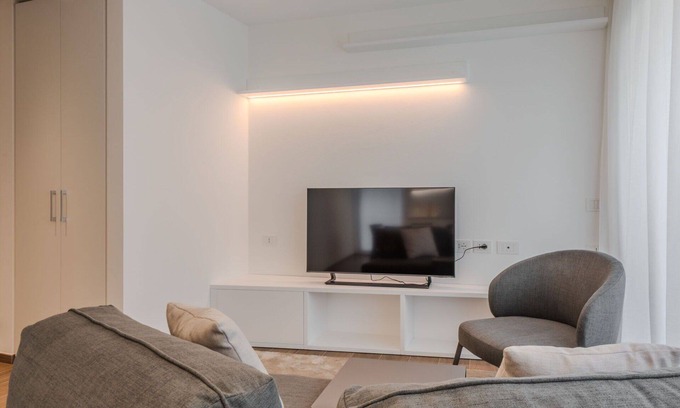 Pinzolo Villa | Lovely apartment in villa for 6 people with WIFI, TV and balcony