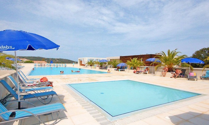 Belgodere House | Lovely apartment in villa for 6 people with pool, WIFI, A/C, terrace and parking