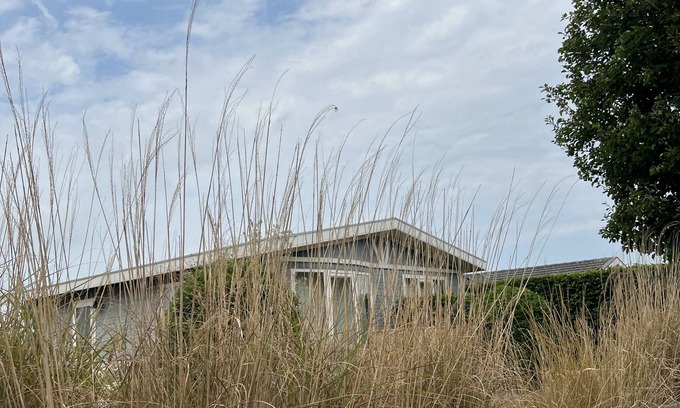 Breskens Ski Chalet | Lovely Beach House for 4 persons within walking distance from the Beach