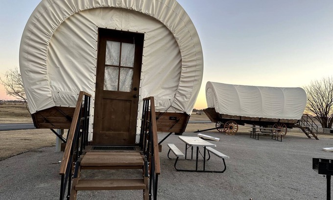 South Oklahoma City House | Lovely Conestoga-Style Covered Wagon for Glorious Glamping on Farm in Oklahoma