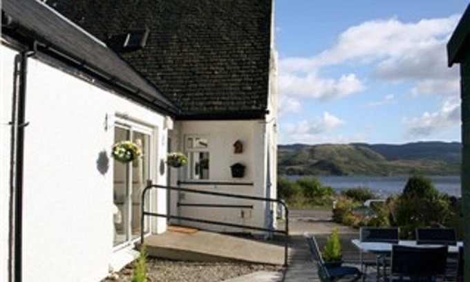 Furnace Cottage | Lovely cottage with stunning views over Loch Fyne.