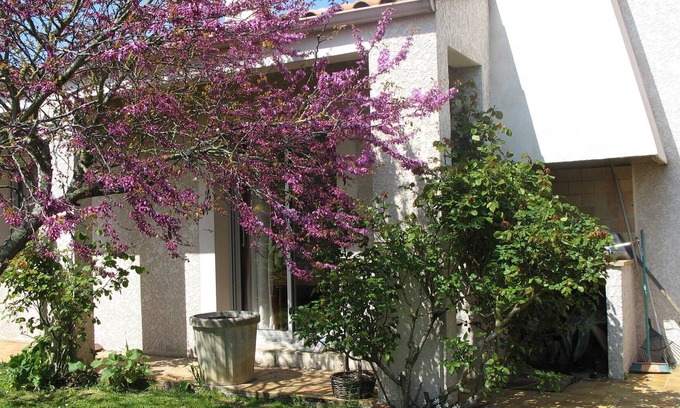 Lagord House | Lovely detached and quiet house 5 min from the beaches of La Rochelle