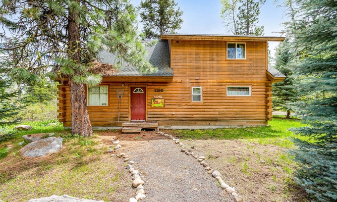 Bear Basin Estates Cabin | Lovely, family-friendly home w/firepit & gas grill - close to Bear Basin