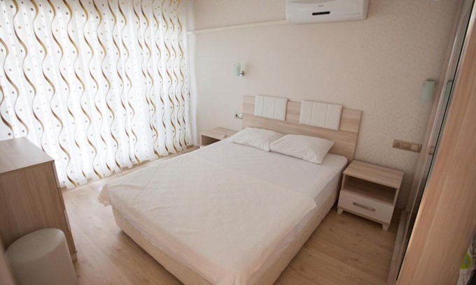 Akbuk Apartment | Lovely Flat in Didim with Shared Pool Sauna Gym
