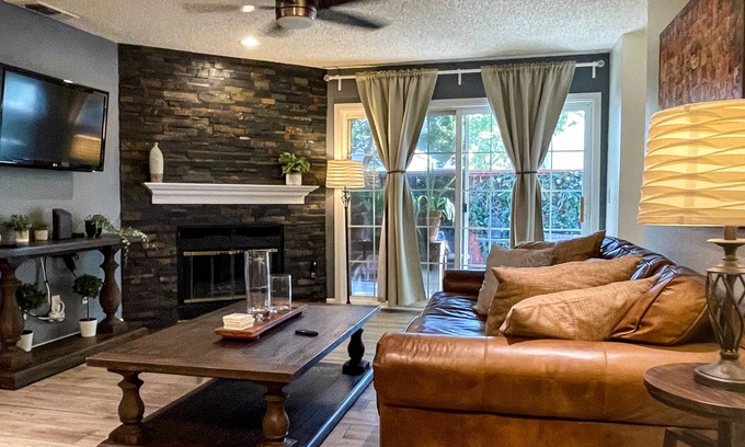 Davis House | Lovely home and garden 10 mins bike ride from UC Davis!