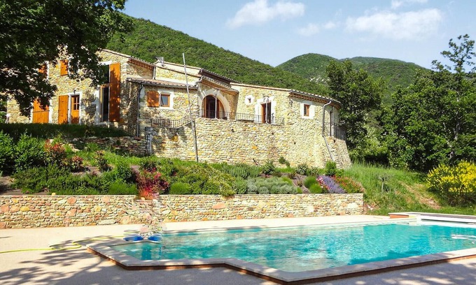 Dieulefit House | Lovely home in Dieulefit with WiFi